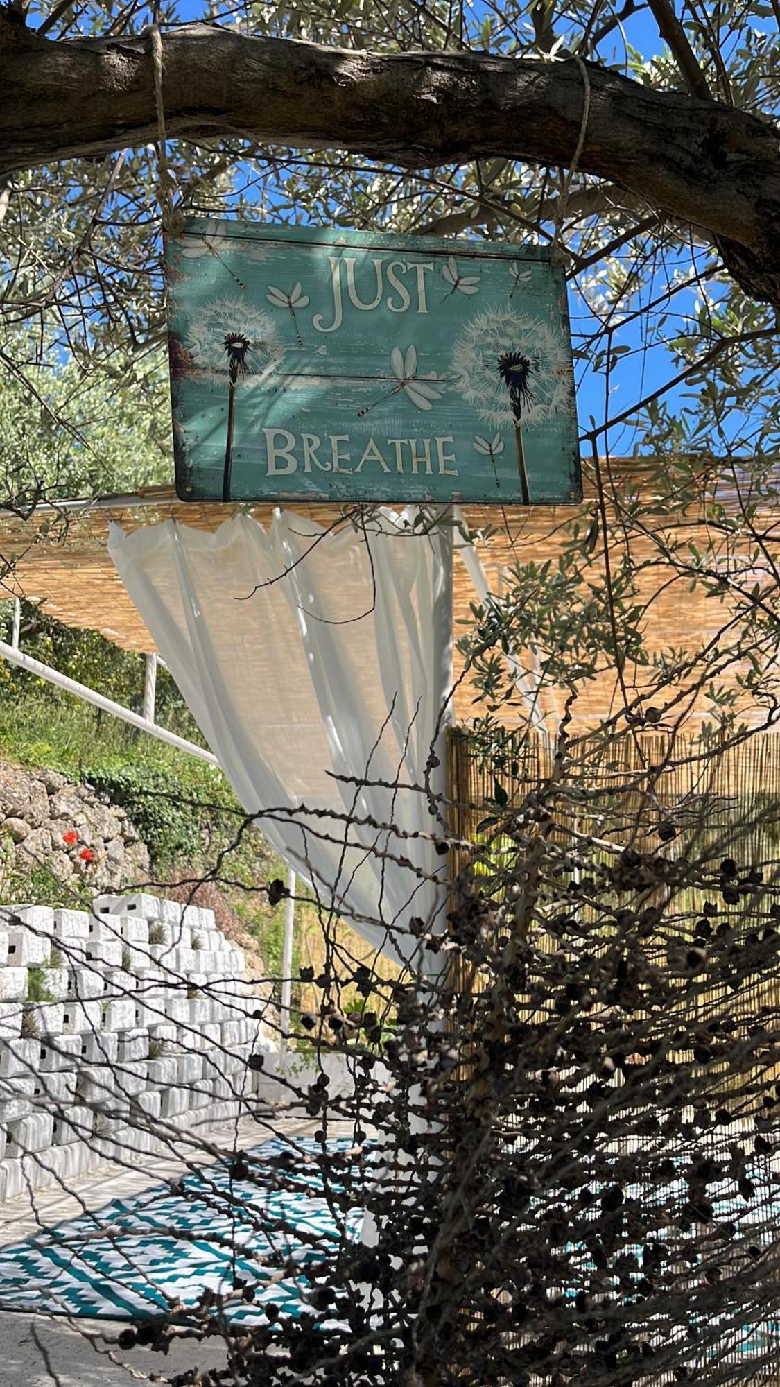 Hostal Giardino Di Sicilia SantʼAgata di Militello Exterior foto
